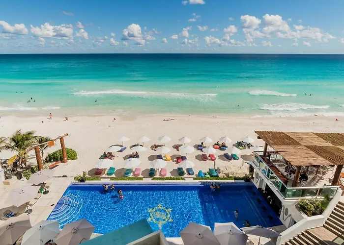 *Turquoise Escape- Beachfront Studio By Casa Paraiso*