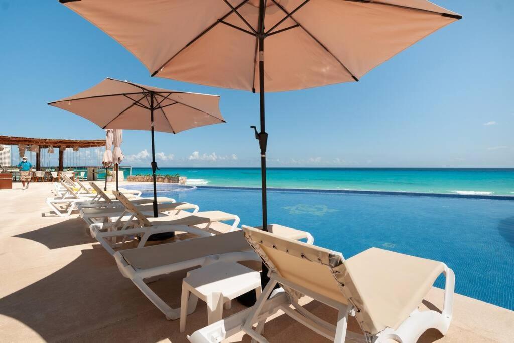 Apartamento *turquoise Escape- Beachfront By Casa Paraiso* *