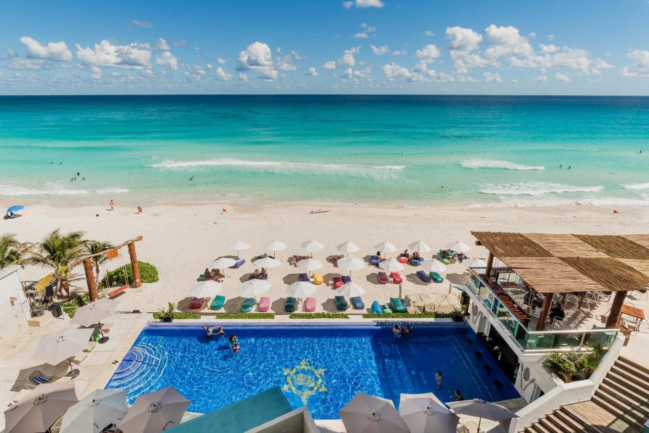 *turquoise Escape- Beachfront By Casa Paraiso* Apartment